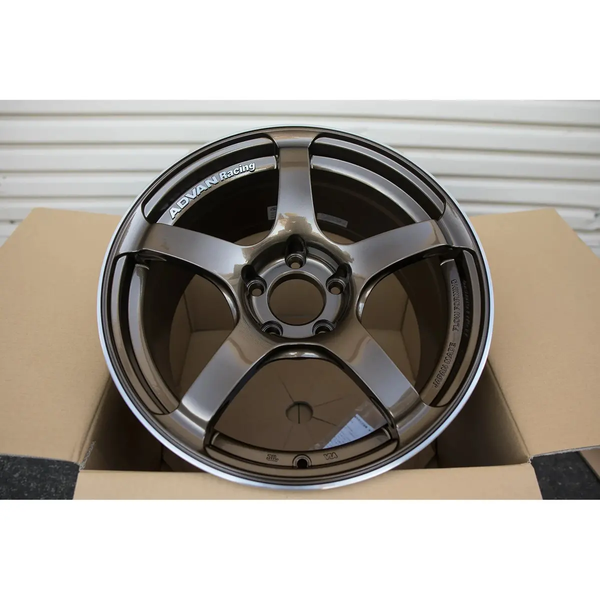 Advan Tc4 / Umber Bronze Metallic | 17X9 | 5X114.3 | +35Mm Offset 1