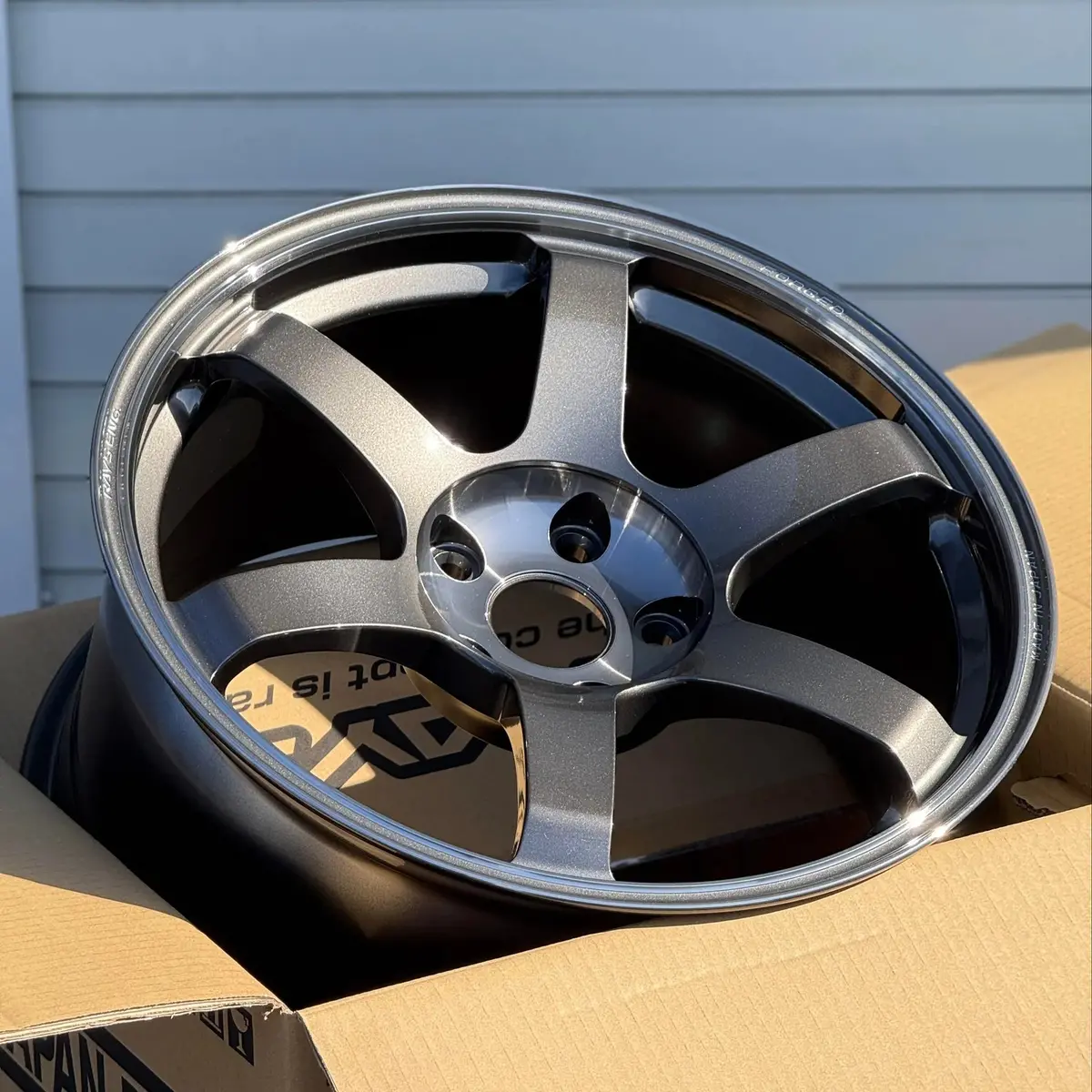 Volk Racing Te37 Saga Sl / Pressed Graphite | 18X9.5 | 5X114.3 | +45Mm Offset 1