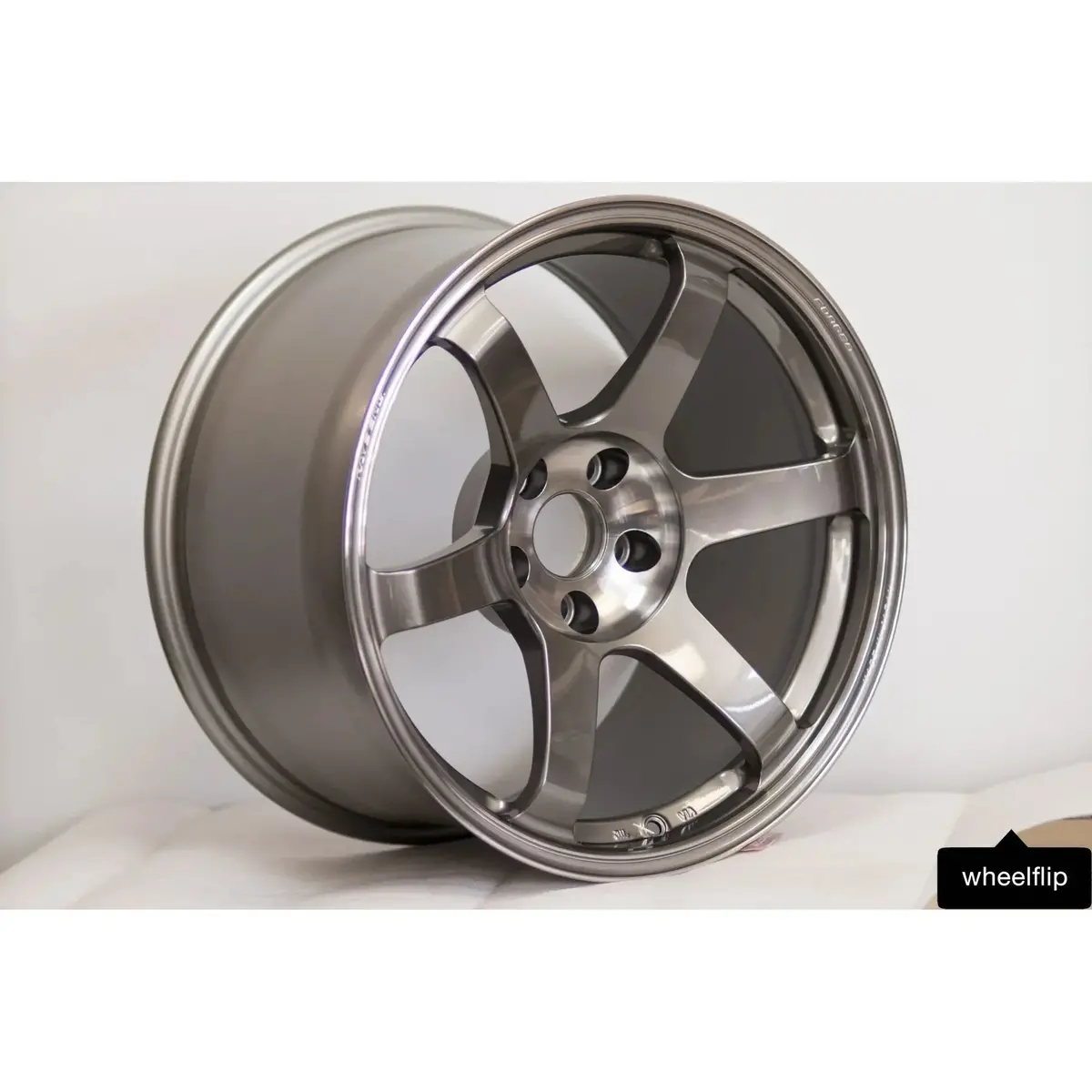 Volk Racing Te37 Saga Sl / Pressed Graphite | 18X10.5 | 5X114.3 | +22Mm Offset 1