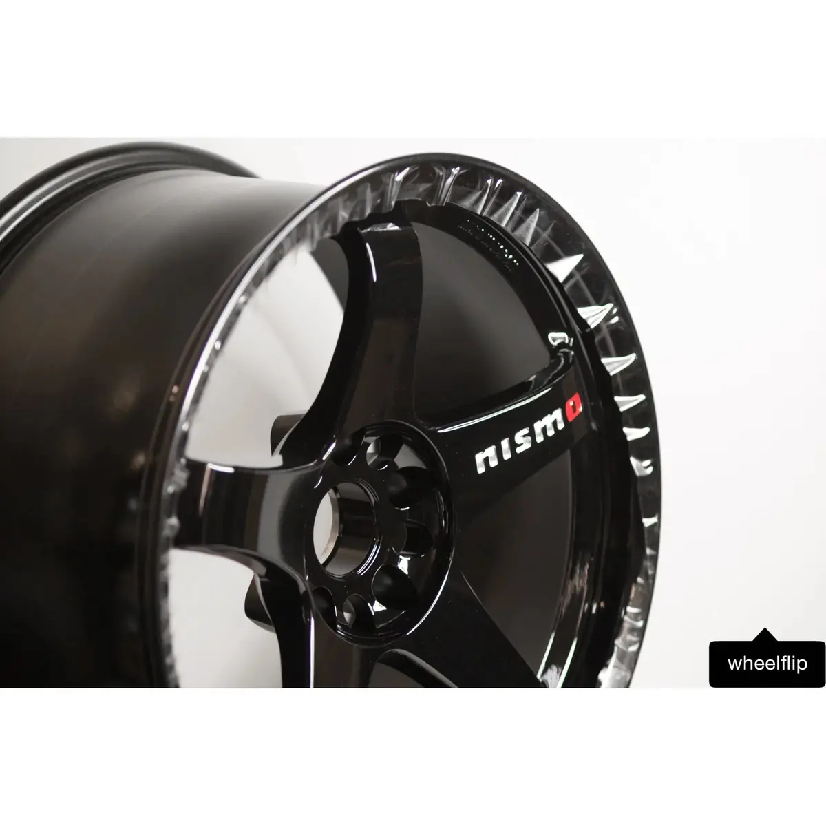 Nismo Lmgt4 / Gloss Black | 18X9.5 | 5X114.3 | +12Mm Offset 2