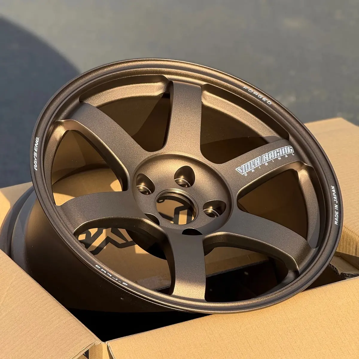 Volk Racing Te37 Saga S-Plus / Bronze | 17X9 | 5X114.3 | +22Mm Offset 1
