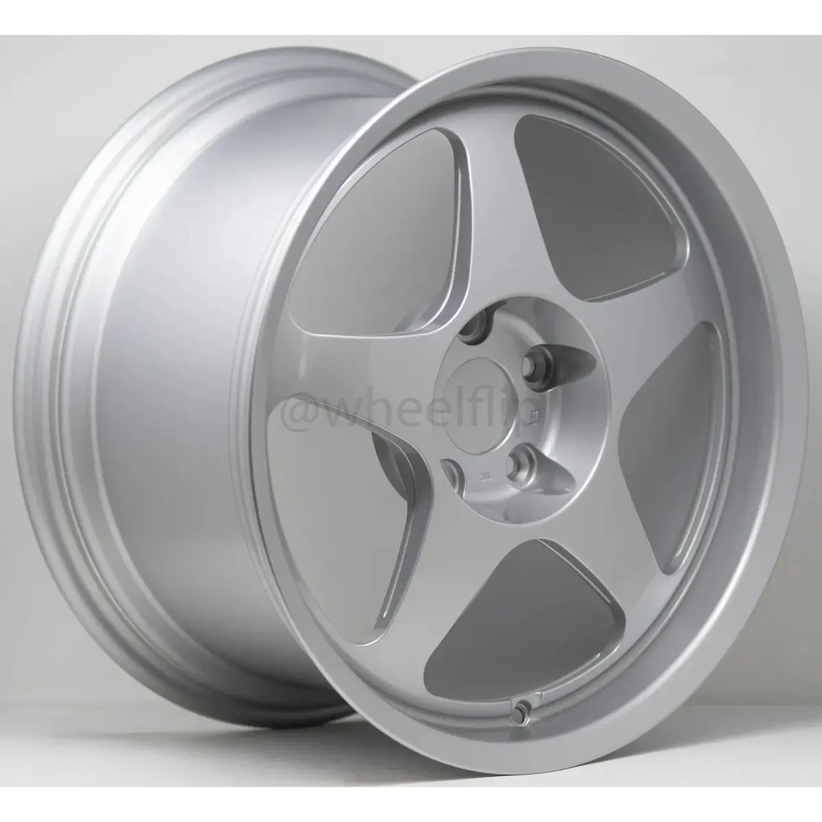 Desmond Regamaster / Gloss Silver | 17X9.5 | 5X114.3 | +46Mm Offset 1