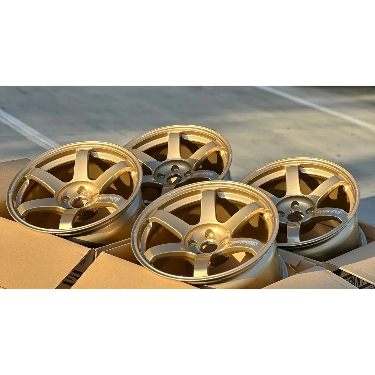 Volk Racing Te37 Saga S-Plus / Gold | 18X9.5 | 5X114.3 | +22Mm Offset 2