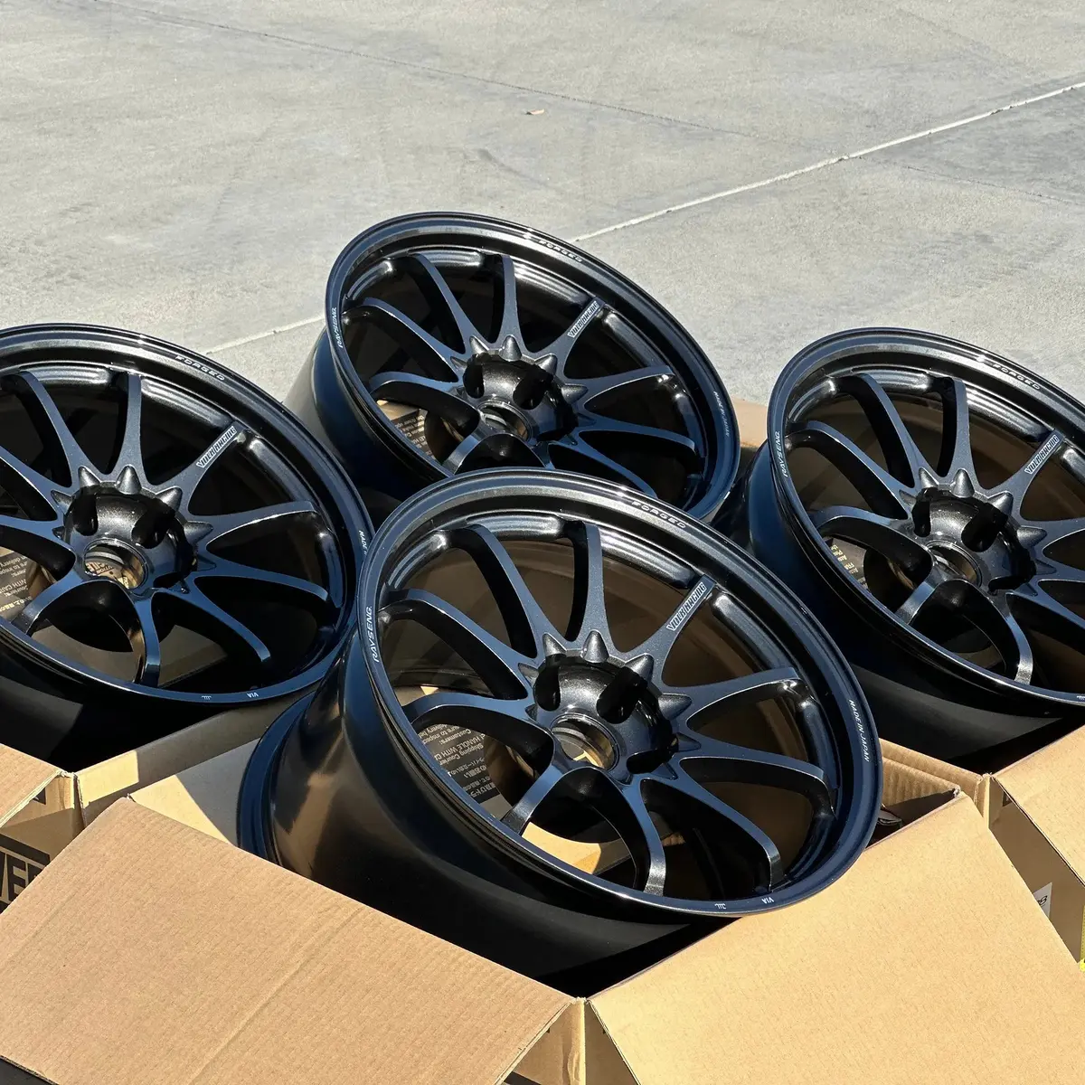 Volk Racing Ce28n-Plus / Diamond Dark Gunmetal | 18X10.5 | 5X114.3 | +15Mm Offset 2
