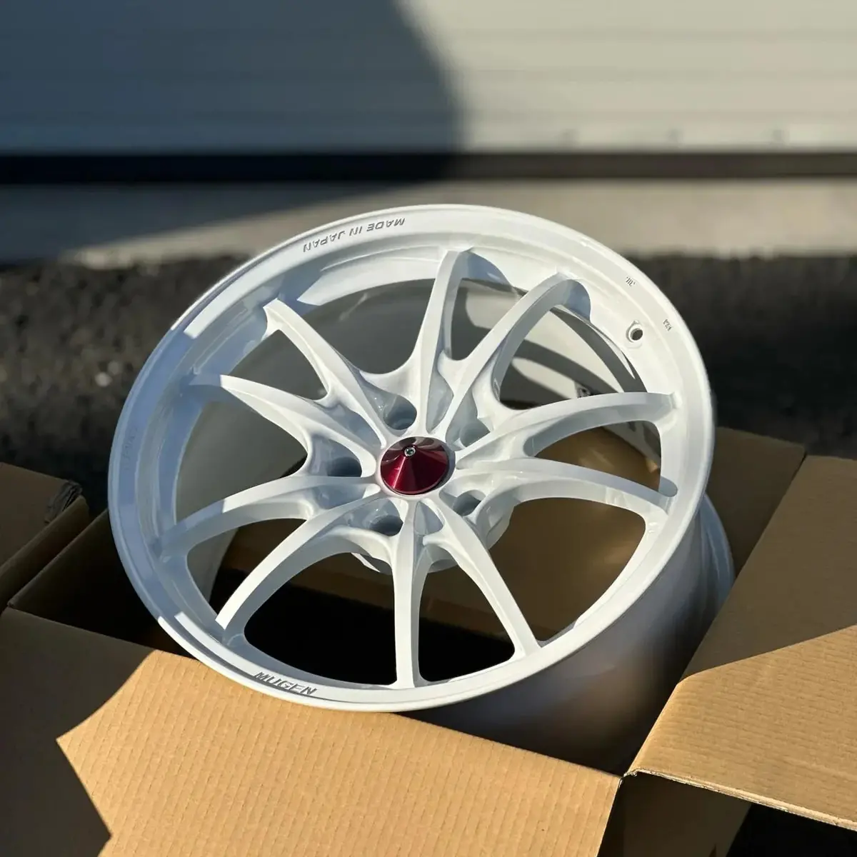 Mugen Mf10 / White | 18X9.5 | 5X114.3 | +45Mm Offset 1