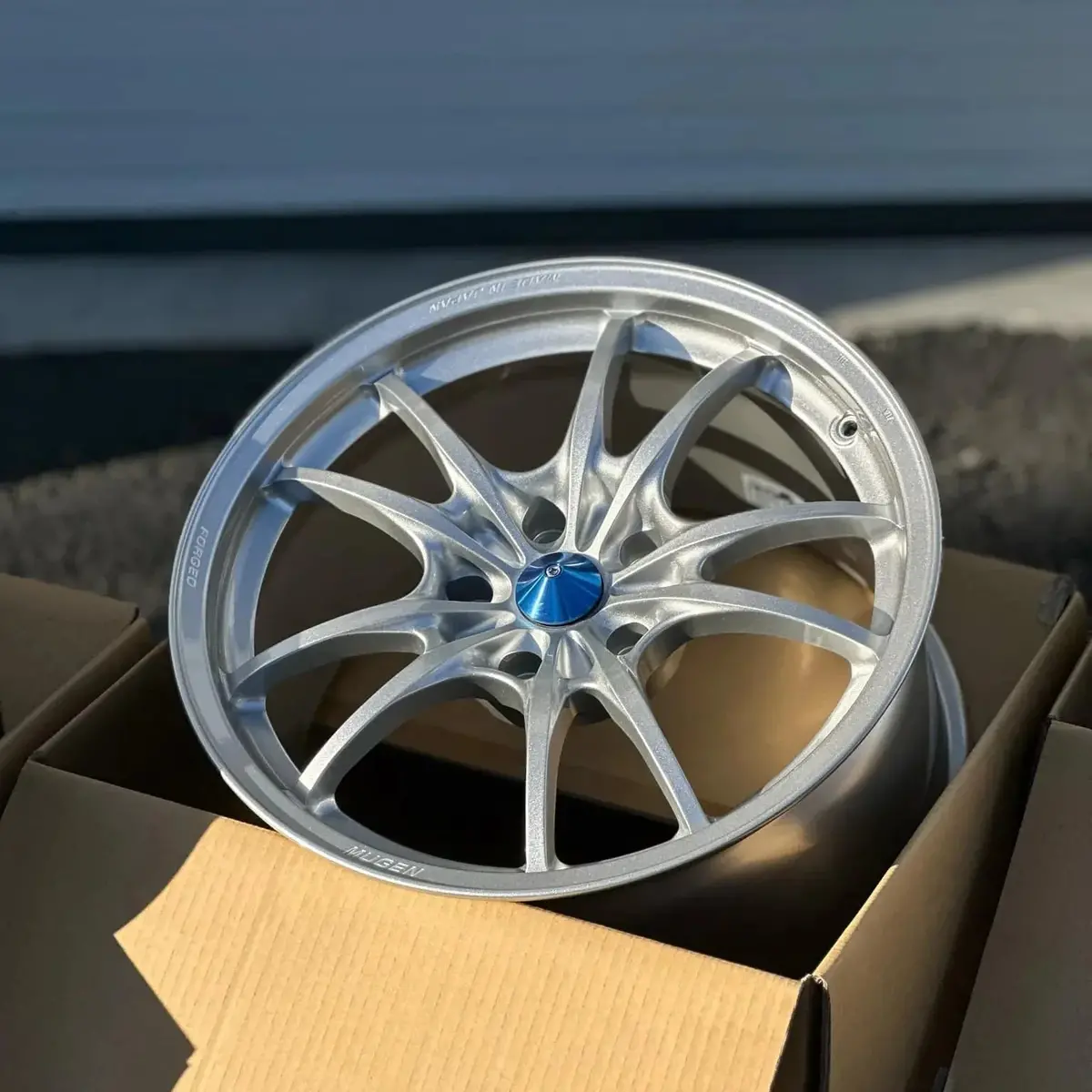 Mugen Mf10 / Silver | 17X8.5 | 5X114.3 | +40Mm Offset 1