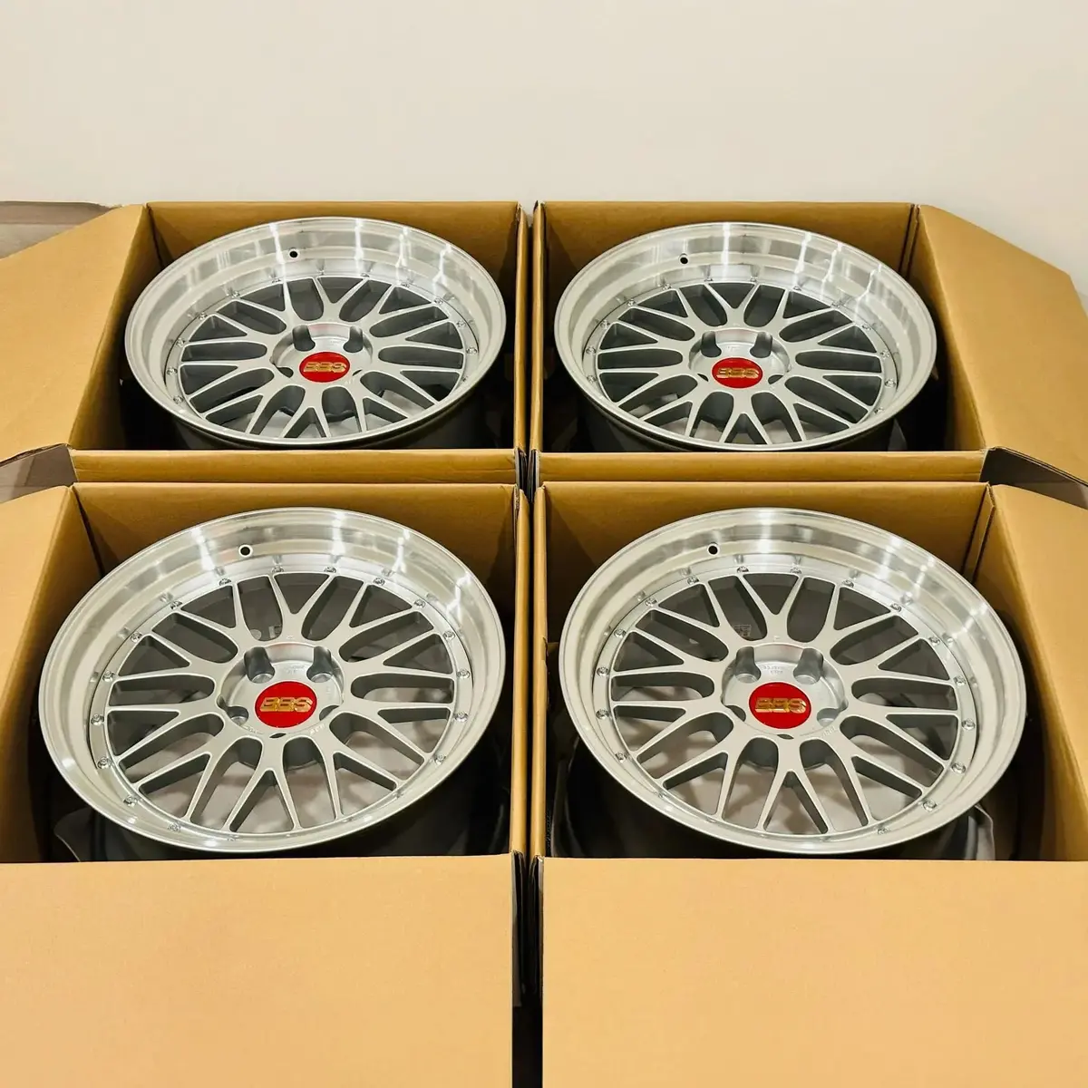 Bbs Lm / Diamond Silver | 19X9.5 | 19X11 | 5X112 | +23Mm | +35Mm Offset 1