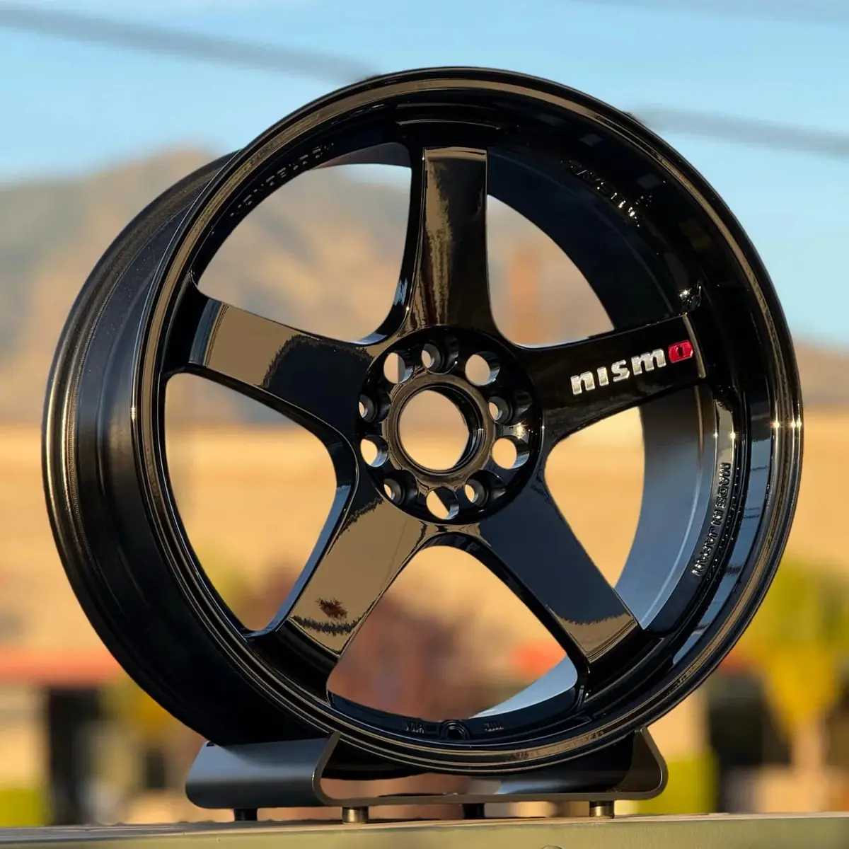 Nismo Lmgt4 / Black | 18X10.5 | 5X114.3 | +15Mm Offset 1