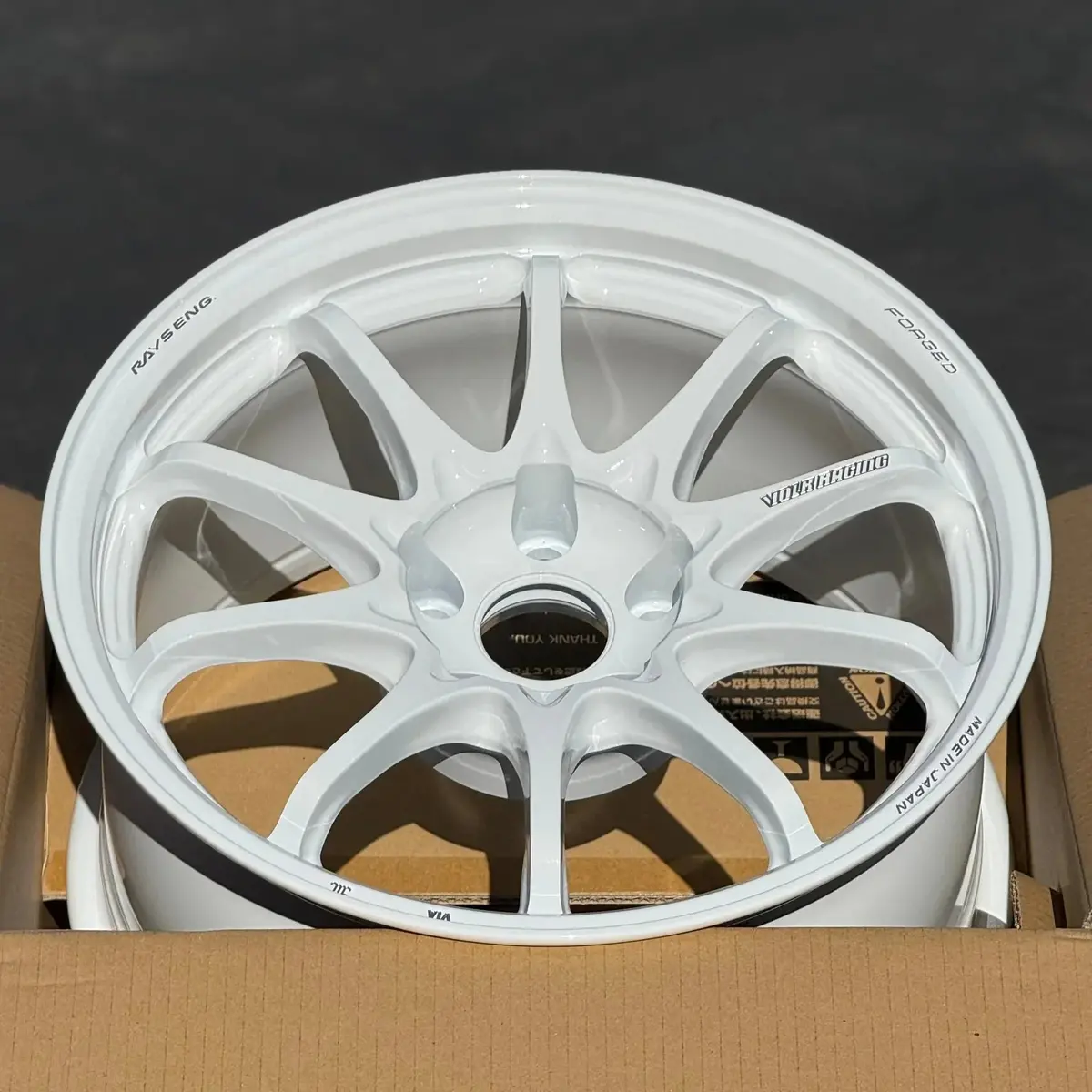 Volk Racing Ce28n-Plus / Dash White | 17X9 | 5X114.3 | +22Mm Offset 2