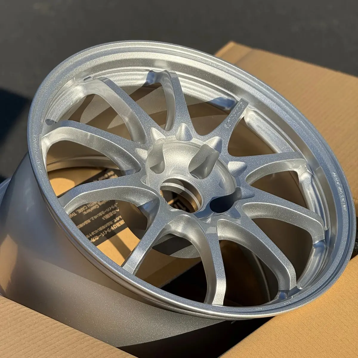 Volk Racing Ce28n-Plus / Diamond Silver | 17X9.5 | 5X114.3 | +40Mm Offset 2