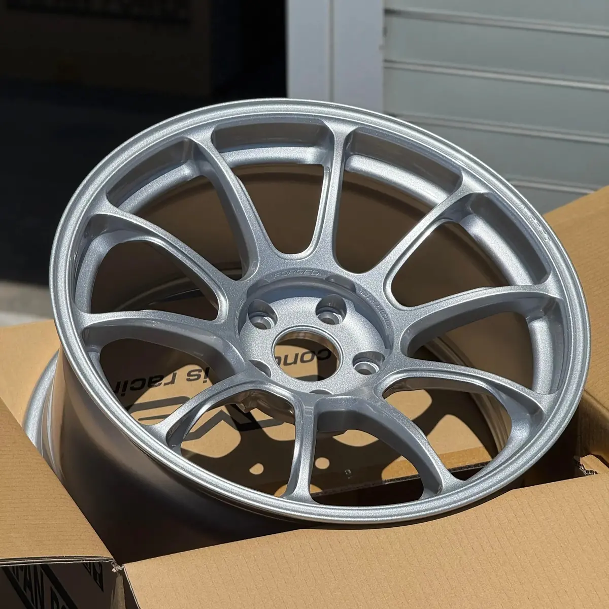 Volk Racing Ze40 M-Spec / Diamond Silver | 18X9.5 | 5X114.3 | +21Mm Offset 1