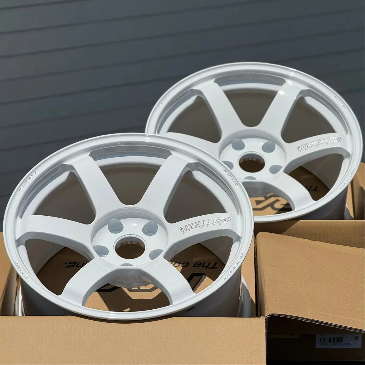Volk Racing Te37 Saga S-Plus / Dash White | 18X10 | 18X11 | 5X112 | +25Mm | +34Mm Offset 1