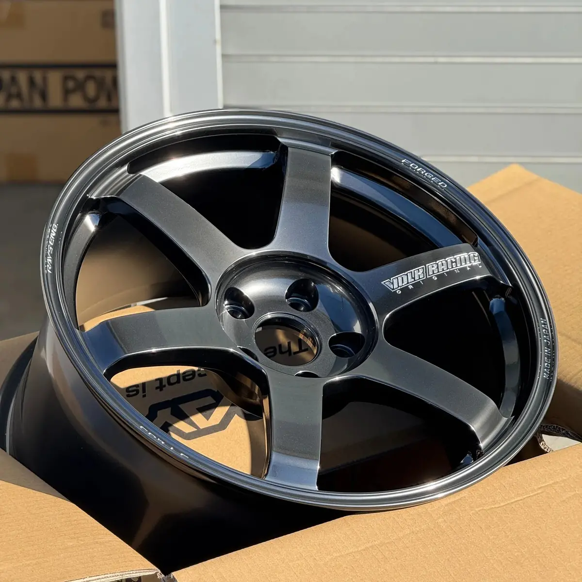 Volk Racing Te37 Saga S-Plus / Shining Black Metal | 18X9.5 | 5X114.3 | +38Mm Offset 1