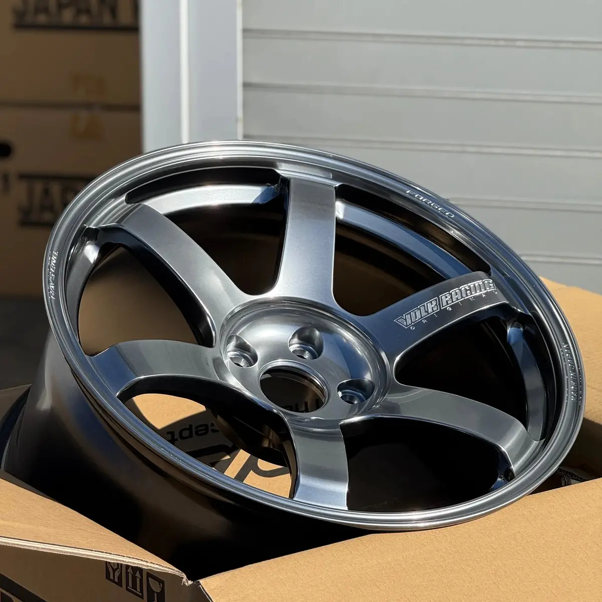 Volk Racing Te37 Saga S-Plus / Shining Light Metal | 18X9.5 | 5X114.3 | +22Mm Offset 1