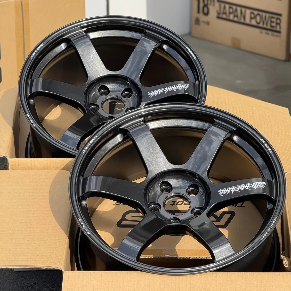 Volk Racing Te37 Saga S-Plus / Diamond Dark Gunmetal | 19X9.5 | 19X11 | 5X112 | +25Mm | +35Mm Offset 1