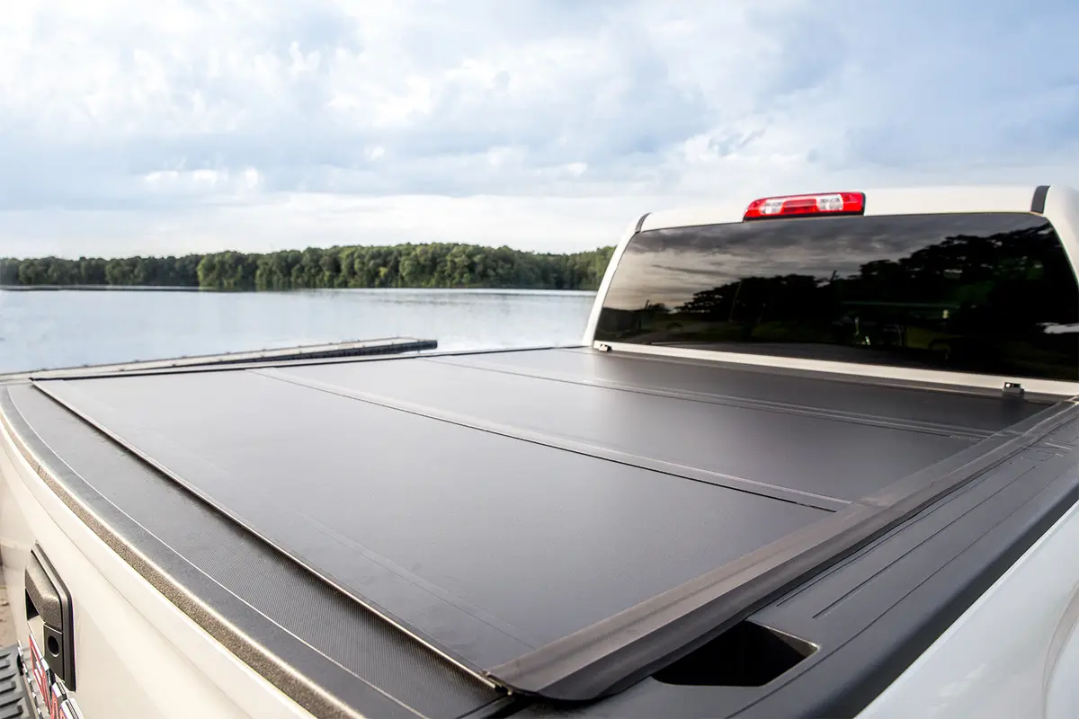 2007-2018 Toyota Tundra 5 1/2' Bed W/Out Track Sys. Undercover Ultra Flex Folding Truck Bed Cover 1