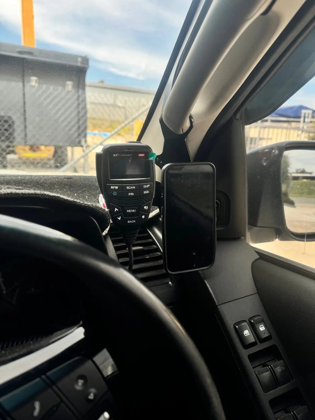 Gmf4x4 4025-Ph-D Phone And Uhf Handpiece Holder Suits Isuzu Dmax, Isuzu Mux And Holden Colorado 2012-2020 1