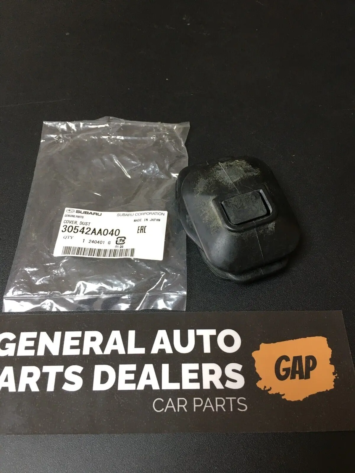 Genuine Clutch Release Fork Boot Dust Cover 30542Aa040 F/S Subaru 1