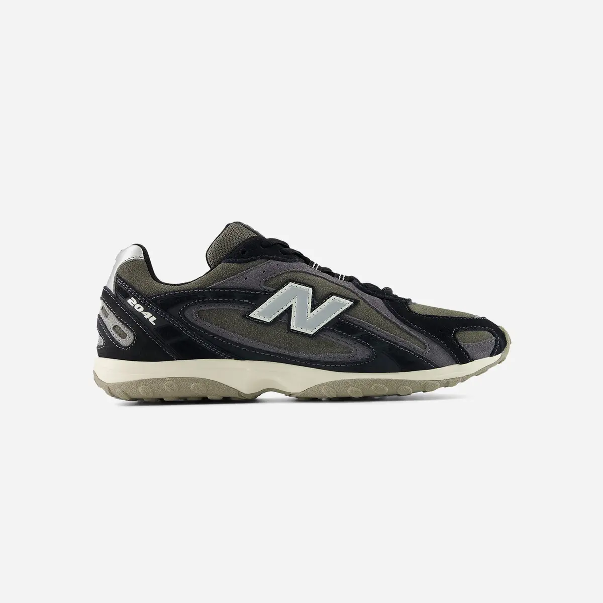 New Balance 204L Black Magnet 1