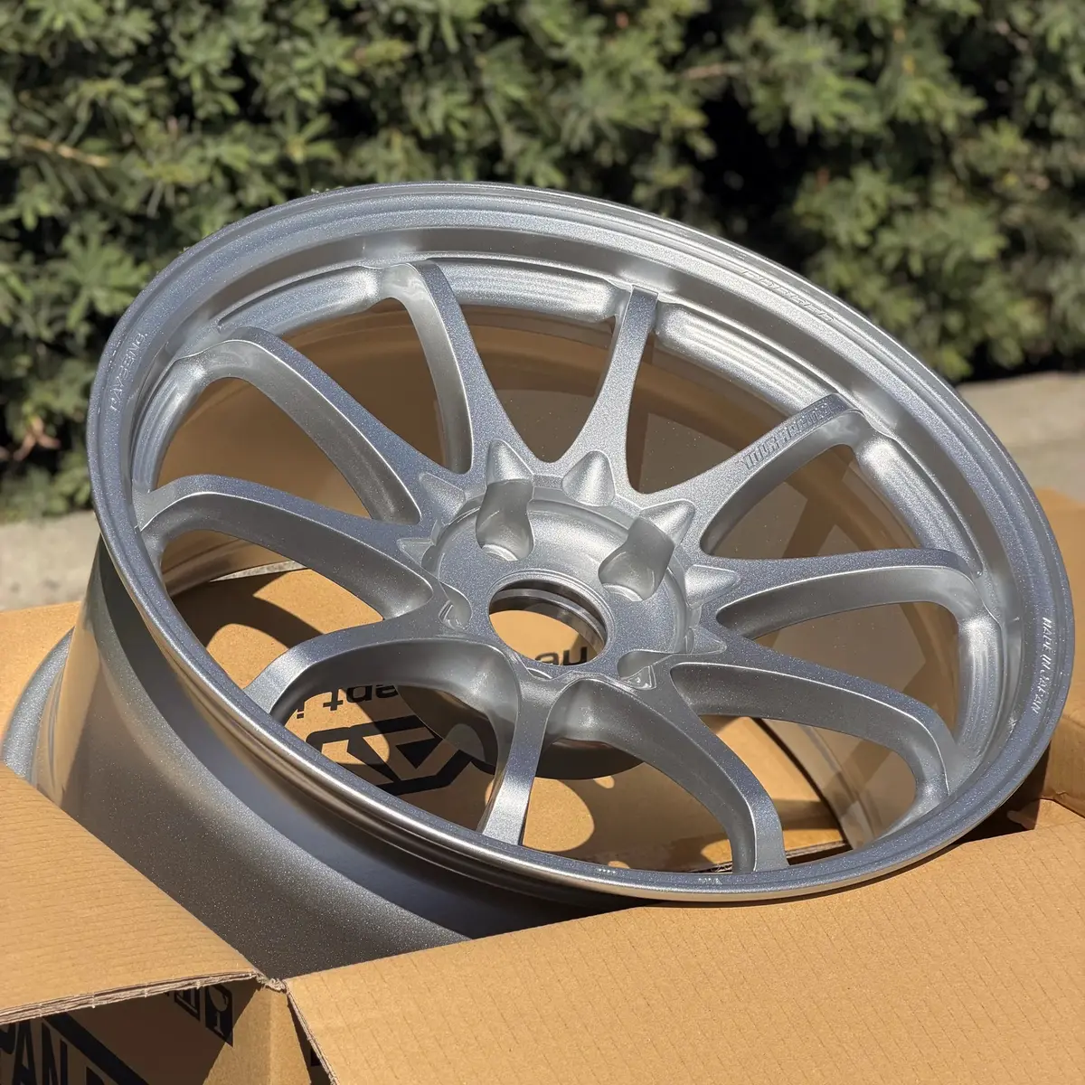 Volk Racing Ce28n-Plus / Diamond Silver | 18X9.5 | 5X114.3 | +22Mm Offset 1
