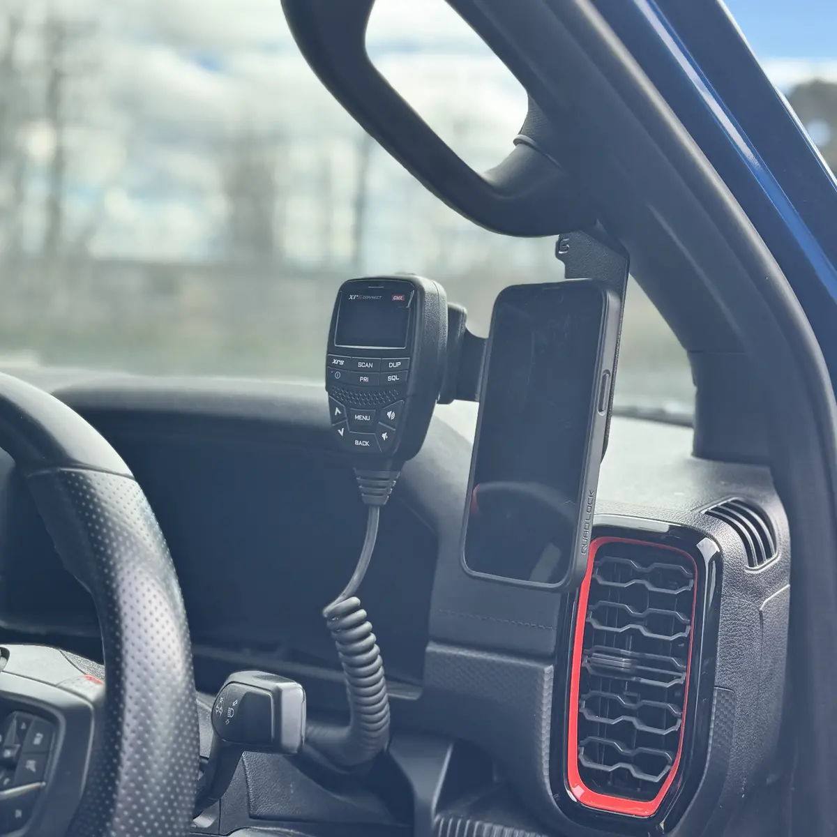 Gmf4x4 4003-Ph-D Ford Everest Ra 2022+ Phone And Uhf Handpiece Holder 1