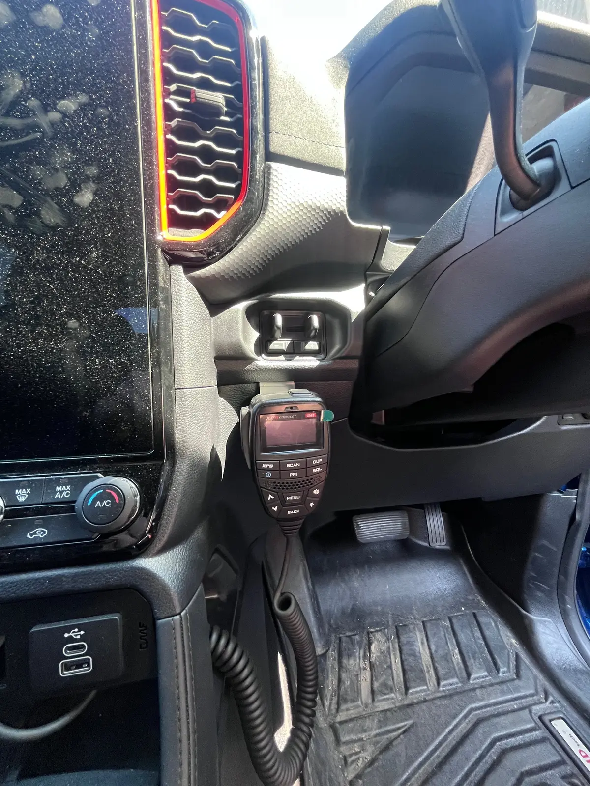 Gmf4x4 Hp-202 Ford Ranger Ra, Raptor Ra And Everest 2023+ Stainless Steel Uhf Handpiece Mount 1