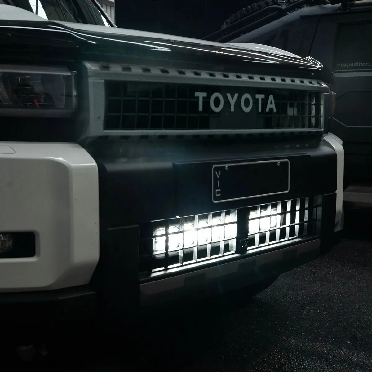 Stedi Toy-250-Bnd-Elb Evo Light Bar Inner Grille Bundle To Suit Toyota 250 Prado Mid-2024+ 1