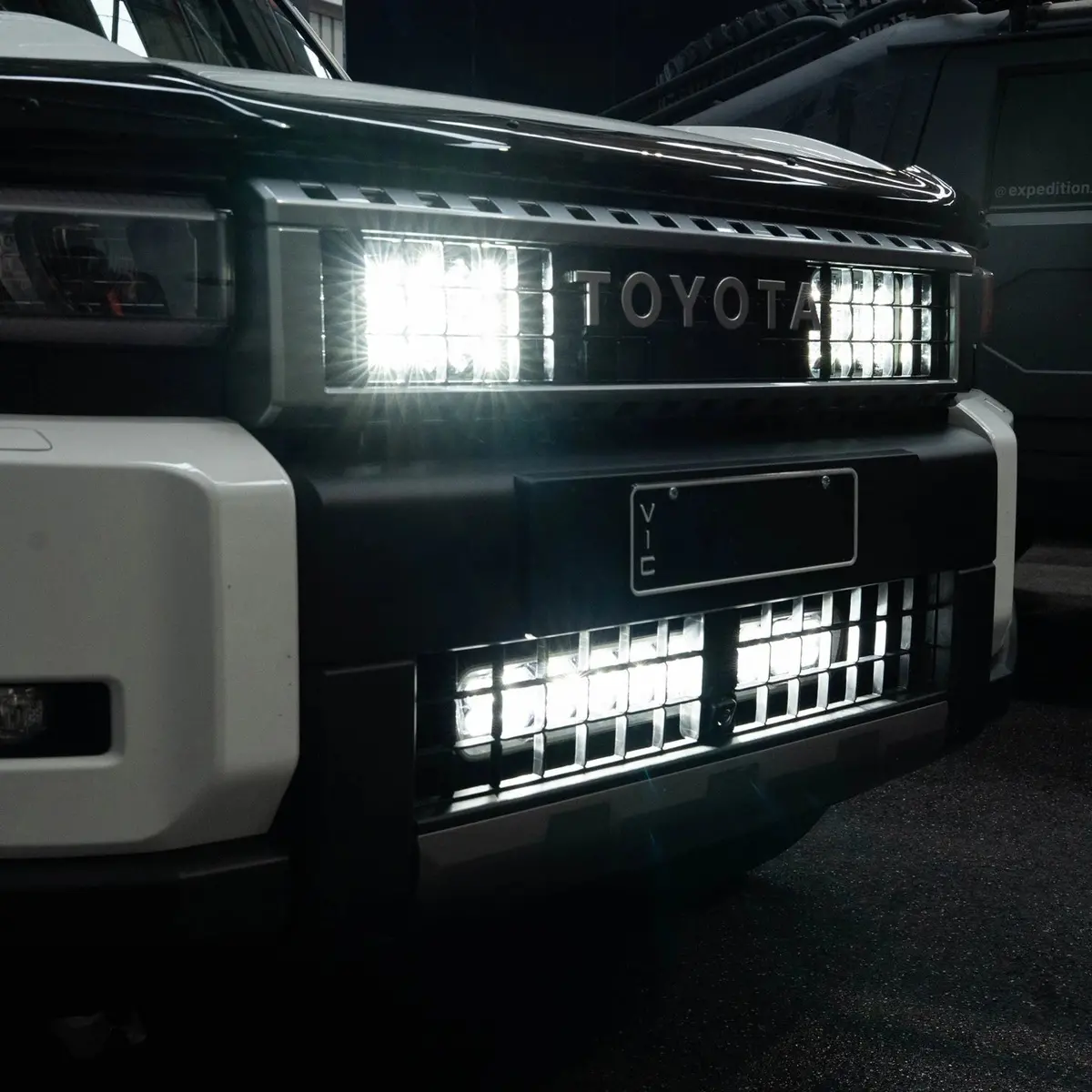 Stedi Toy-250-Bnd-Qel Quad Evo &Amp; Evo Light Bar Inner Grille Bundle To Suit Toyota 250 Prado Mid-2024+ 1