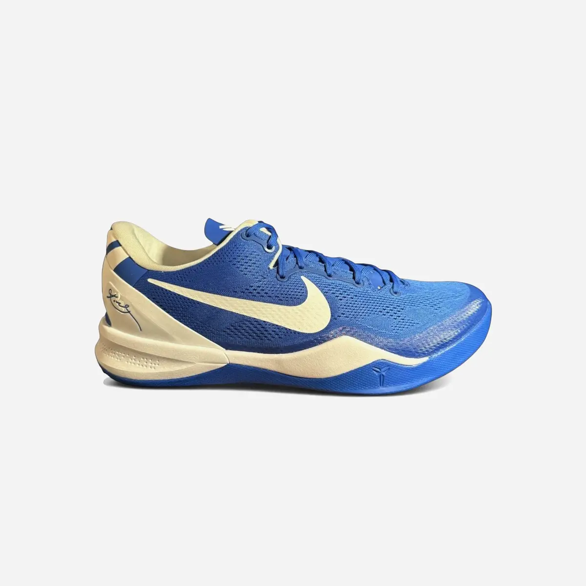Nike Kobe 8 Protro Kentucky Wildcats Away Pe 1